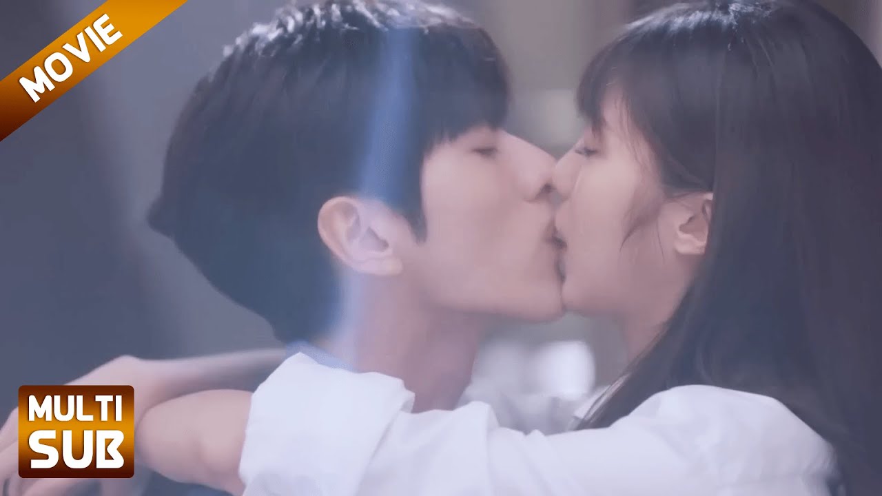 【MOVIE】灰姑娘醉酒主动亲吻总裁，总裁欲火焚身，热吻缠绵一夜！#终于轮到我恋爱了