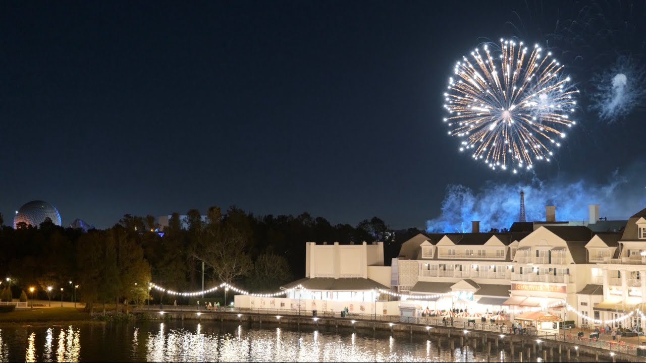 Disney's Boardwalk, EPCOT Resort Area Balcony Night Sights & Sounds in 4K | Walt Disney World 2022