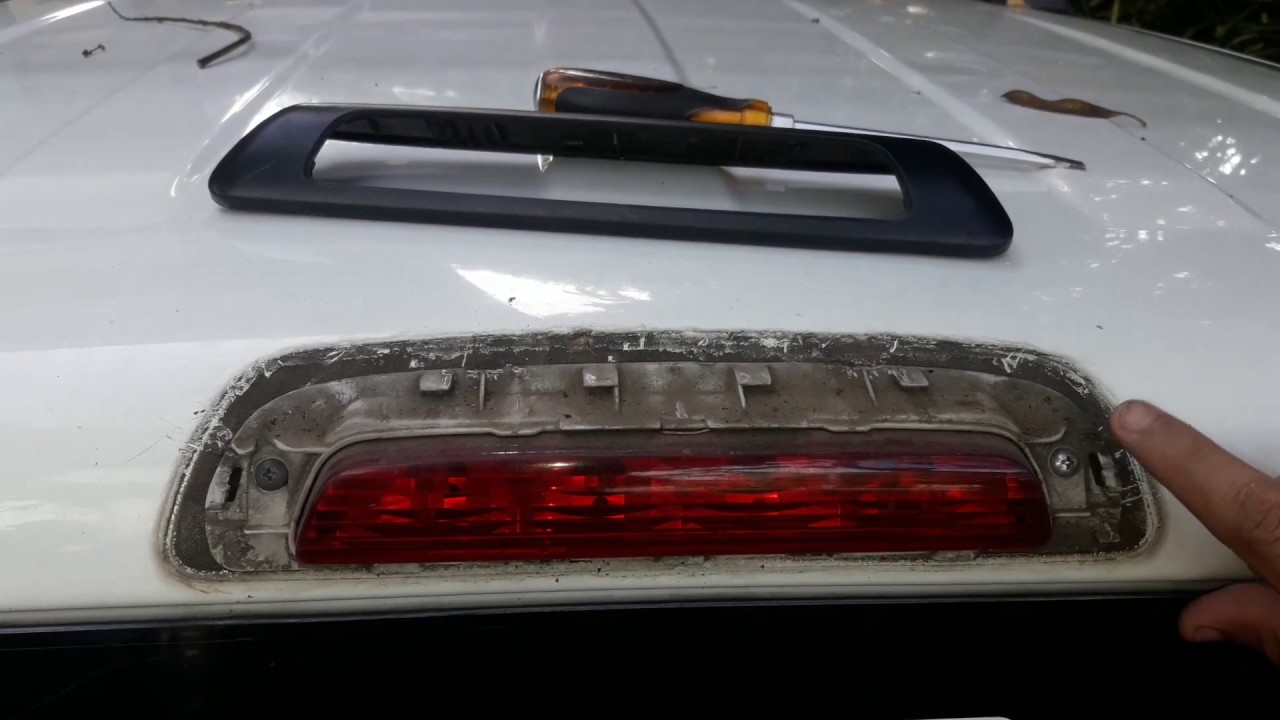 Ford Ranger XLT 3rd Brake light Replacement (With subtitle)(Tagalog)