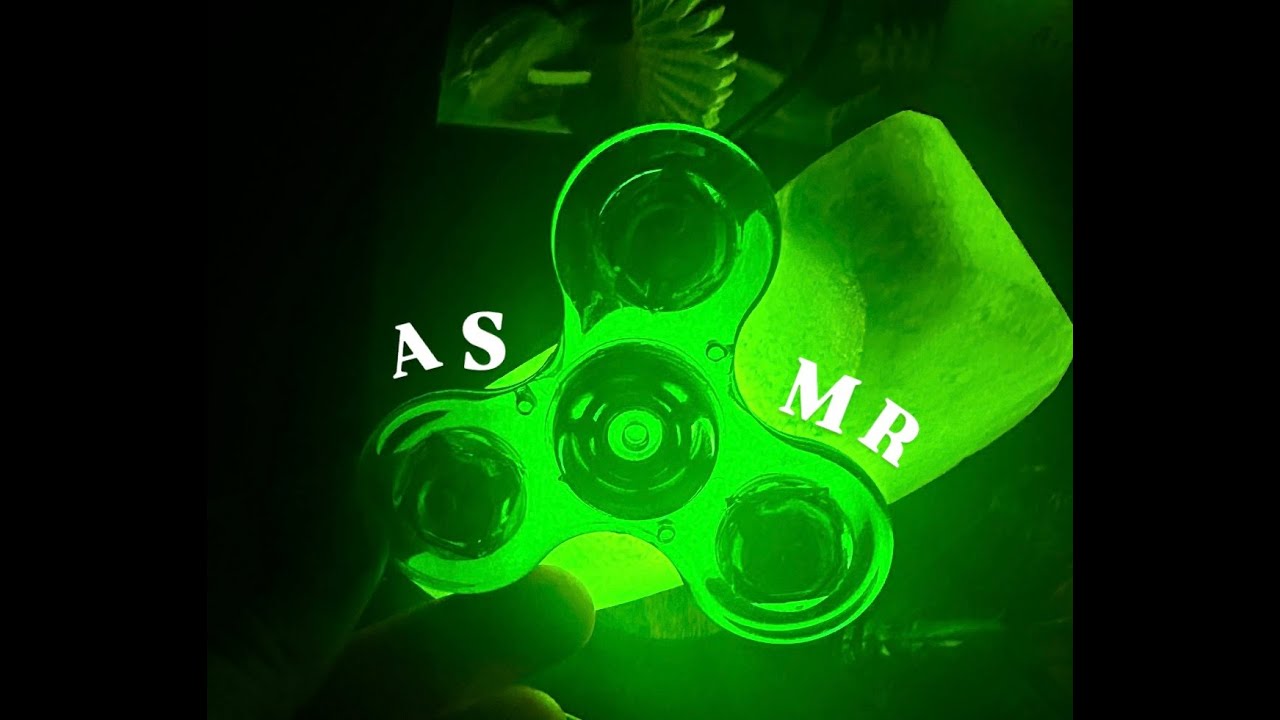 Trying ASMR to fall asleep (sounds + visual triggers)