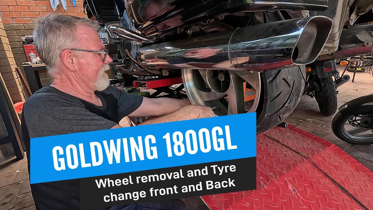 Honda Goldwing 1800GL Wheel Removal And Tyre Change