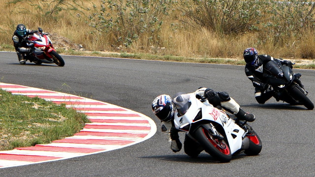 Trackday Race | Ducati Panigale v2 v/s BMW S1000RR