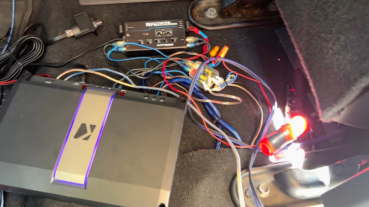 Put your 🎧 on! Kicker SHOCwave 2.0 on LX 3000.1 vs AudioControl Epicenter Bass restoration Showdown!