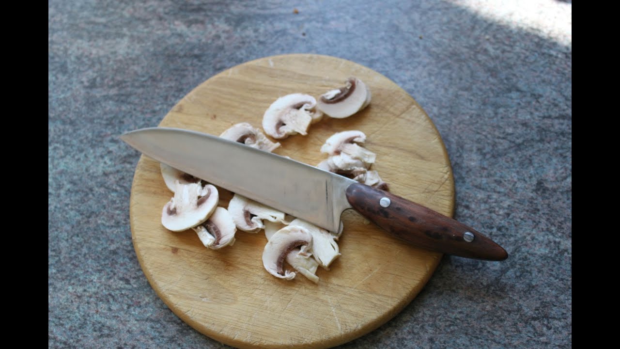 Making a kitchen knife