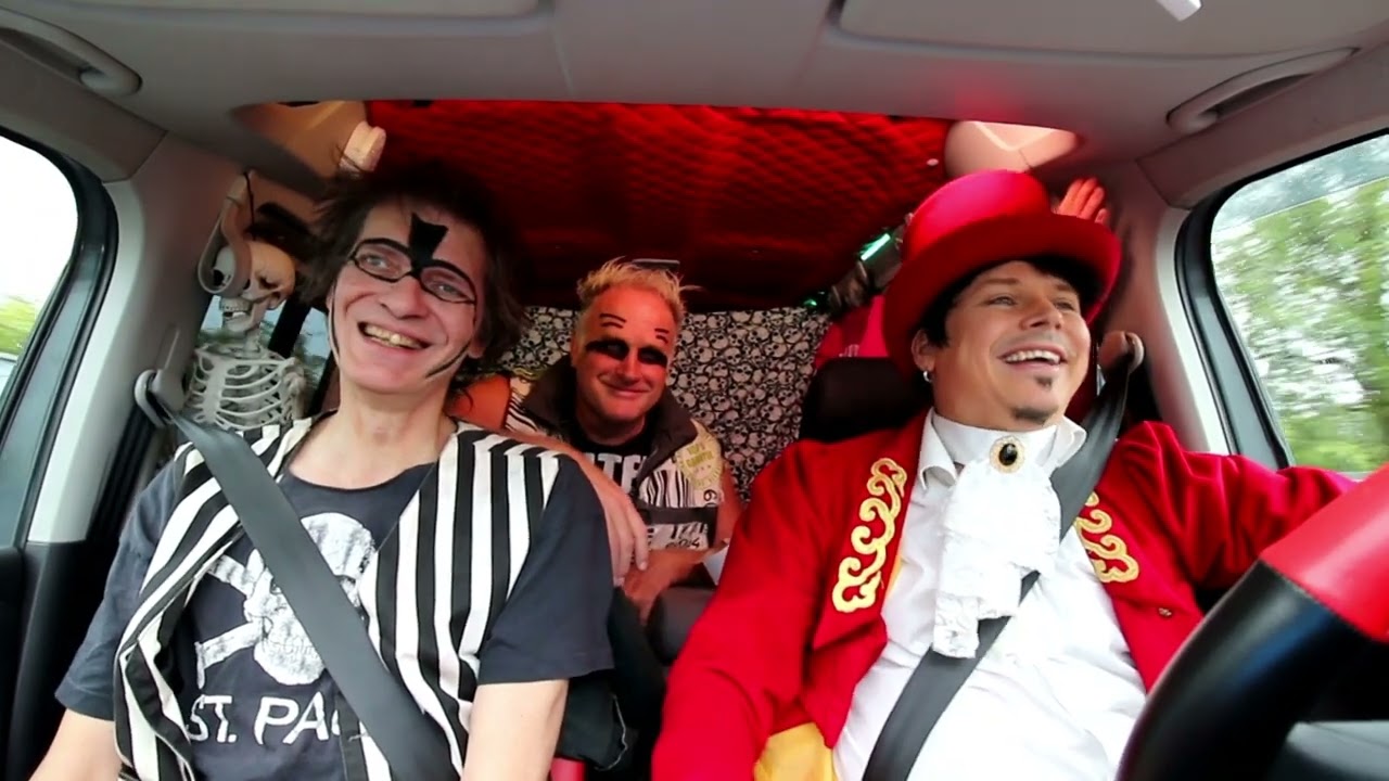 HEITER BIS WOLKIG im Road Trip Interview