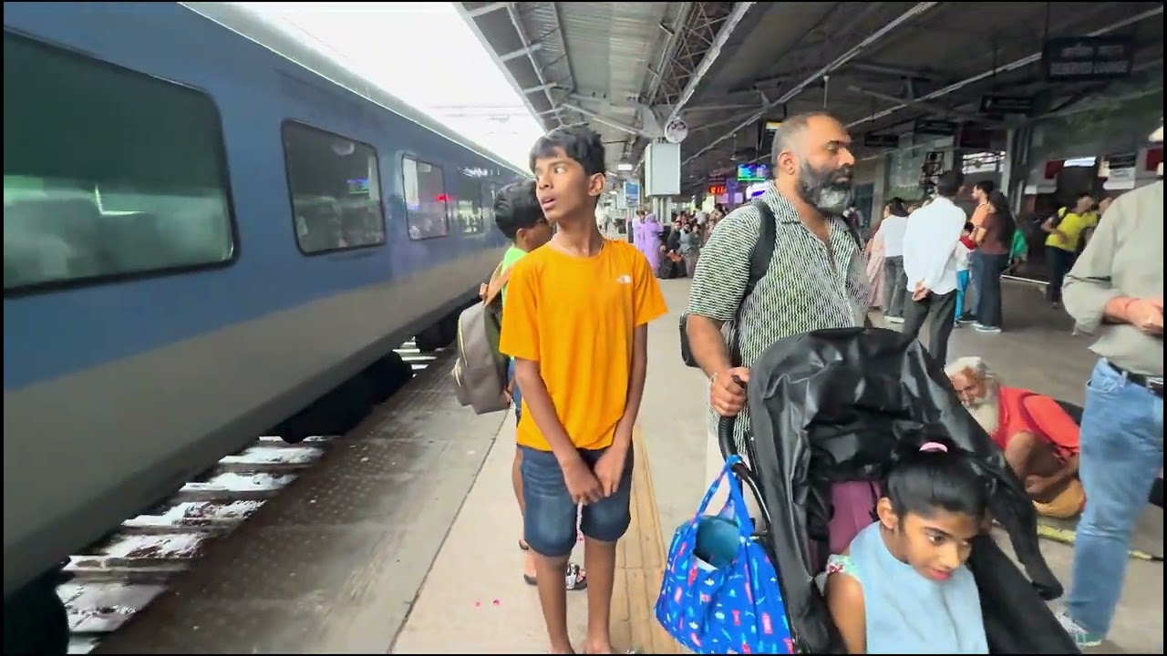 ആഗ്രയിലേക്കുള്ള ട്രെയിൻ യാത്രയിൽ ഞങ്ങൾക്കുണ്ടായ ദുരനുഭവങ്ങൾ 