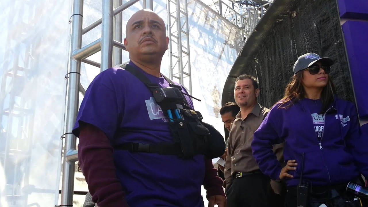 Xplizit cc @ Caso cerrado tv show Telemundo