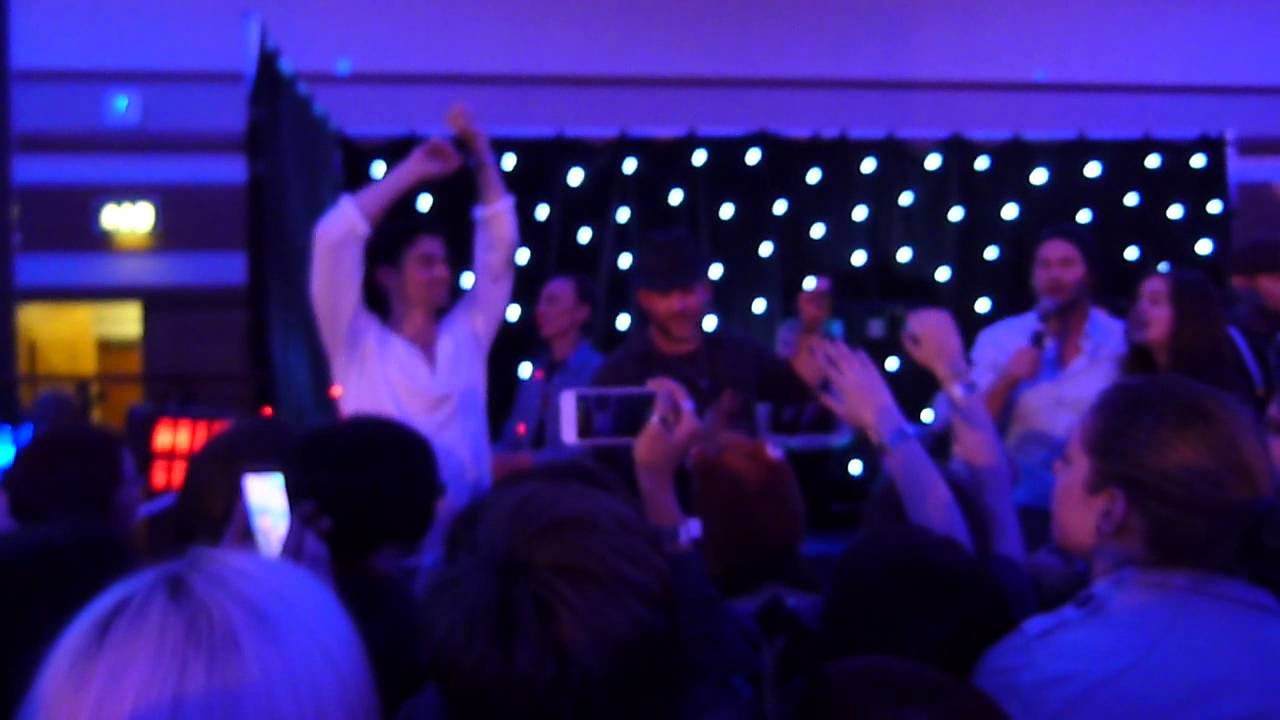 Fix You - Asylum 10 Supernatural Convention Karaoke [17/05/13]