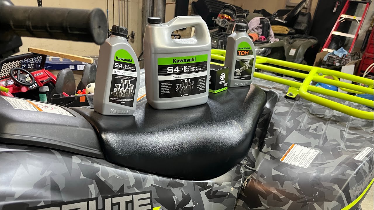 Как поменять масло в мотоцикле Kawasaki Brute Force Complete