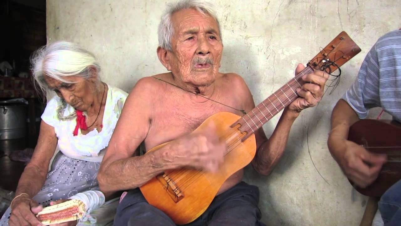 El Cascabel - Julio Gorgonio (jarana) Pablo Campechano Gorgonio (guitarra de son)