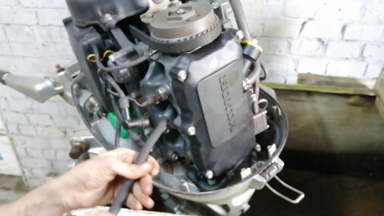 Лодочный мотор Honda BF25 (замер компрессии)