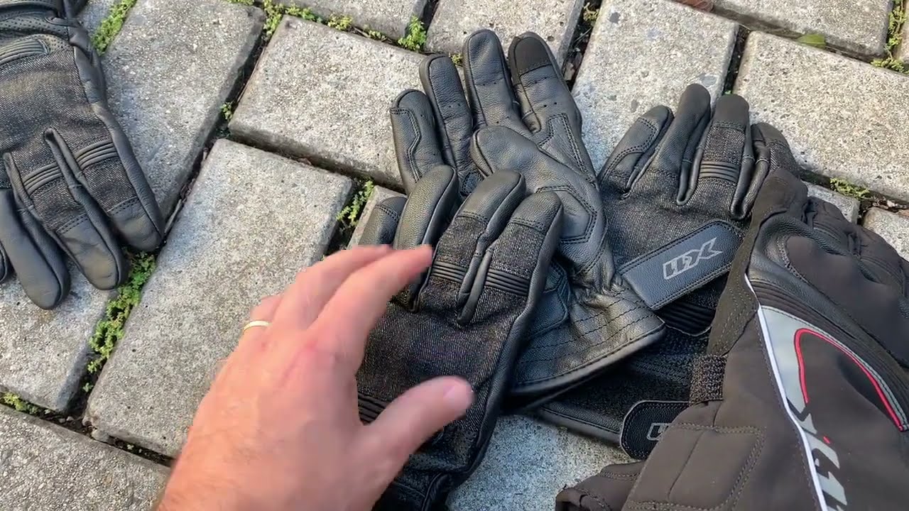 Luvas Texx Strike Liberty e Biowater; X11 Urban Tatic X Drytech Supertech e Blackout; e LS2 Rust