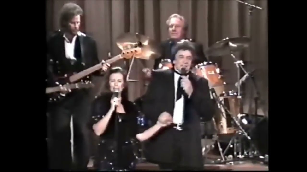 Johnny Cash & June Carter Cash - Baby Ride Easy (un Official Music Video)