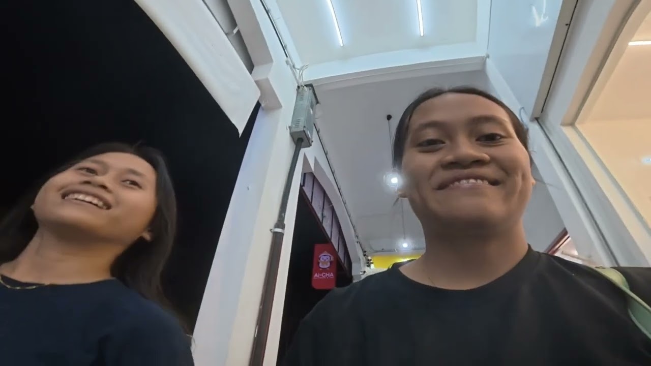 Pergi makan malam di premier Bau bersama cousins 