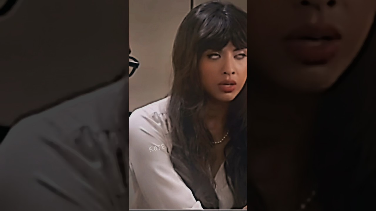 the eye roll purrr 👠👑 #shorts #thegoodplace