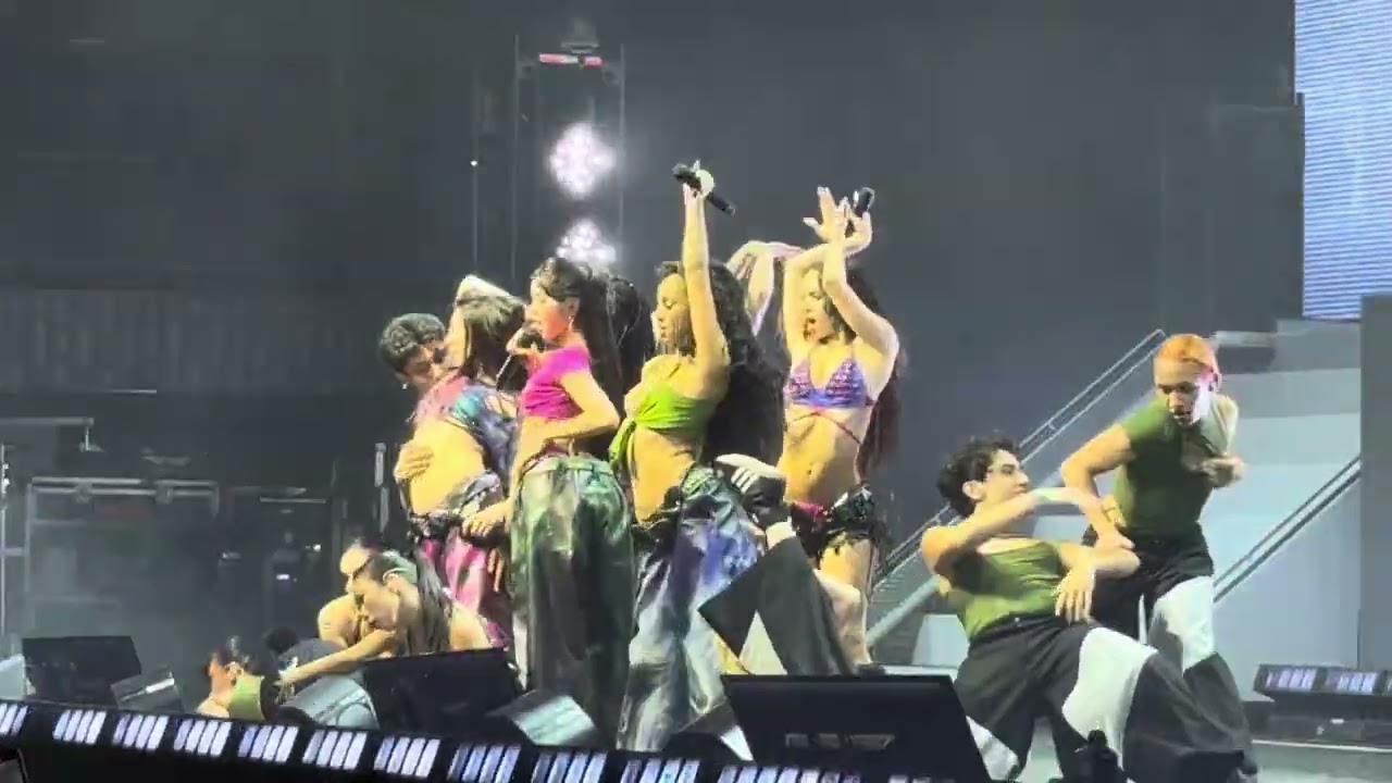 Katseye - Beautiful Chaos Tour |  Minneapolis - M.I.A.