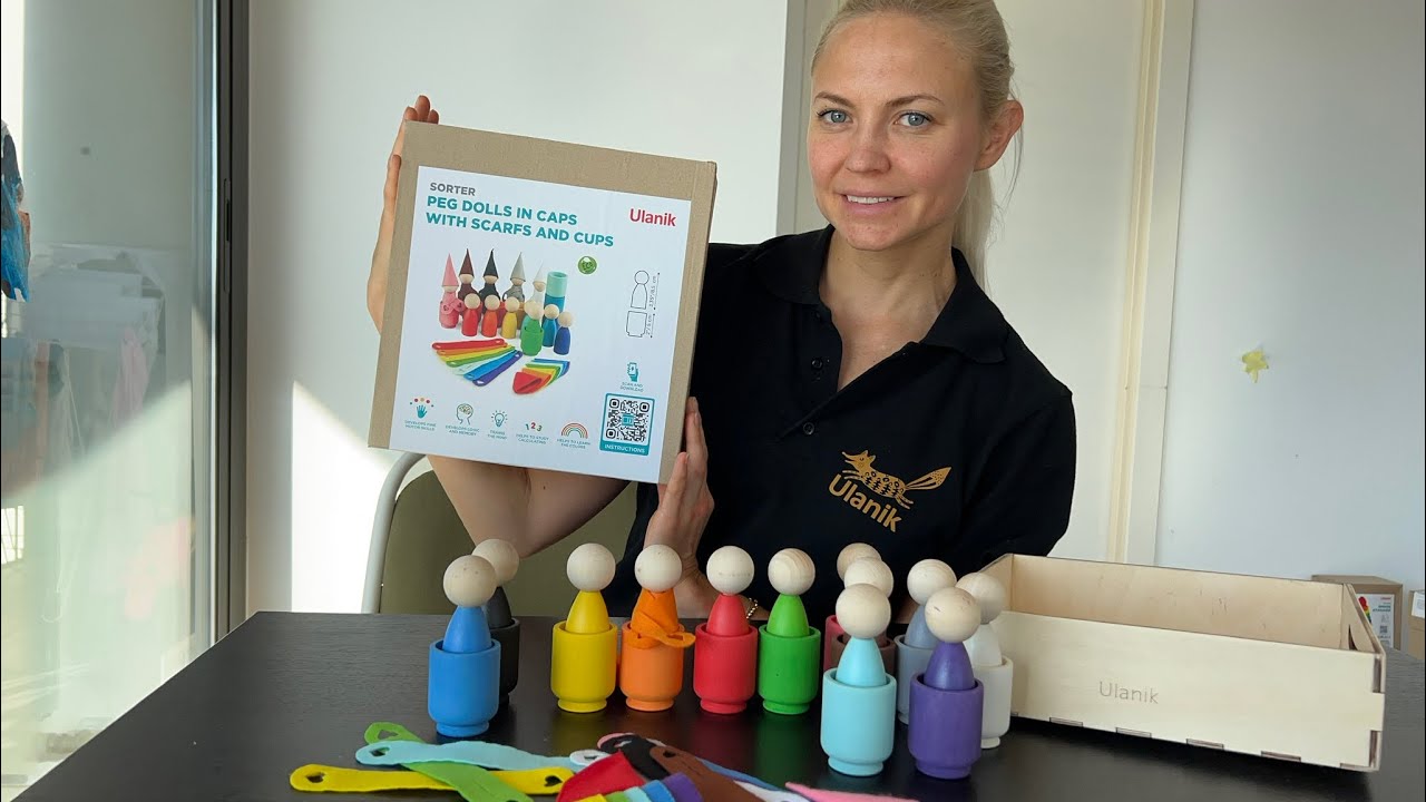 Unpacking &ldquo;Peg dolls in Caps with Scarfs and Cups&rdquo; by Ulanik ❤️
