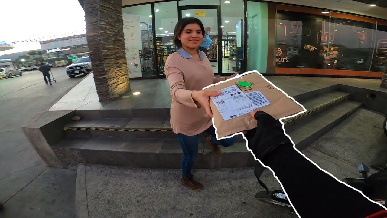 TRABAJAR en AMAZON 📨 | ENTREGANDO en ZONA VIP 👑 | DIANAID