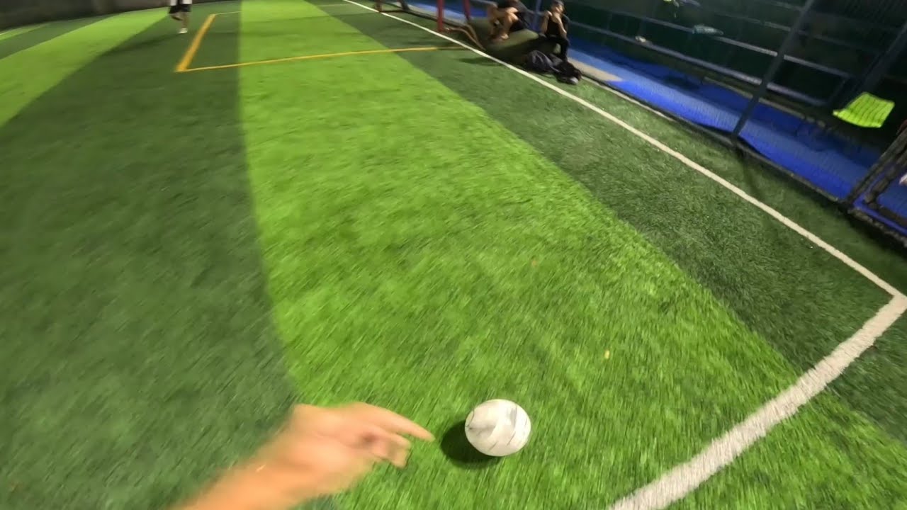 PLAYING AS A CM⚽  [ TACKLES & SHOTS ]