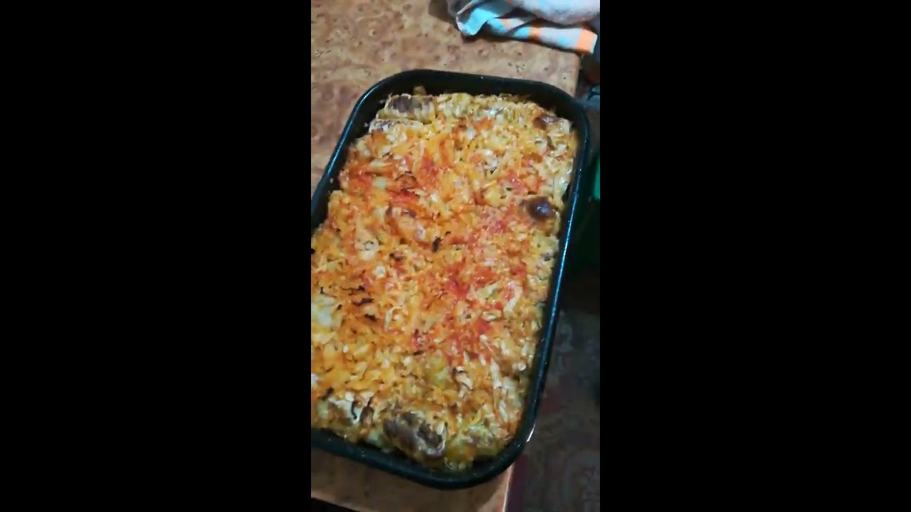 Sarmale cu varză murată și carne de oaie la cuptor...