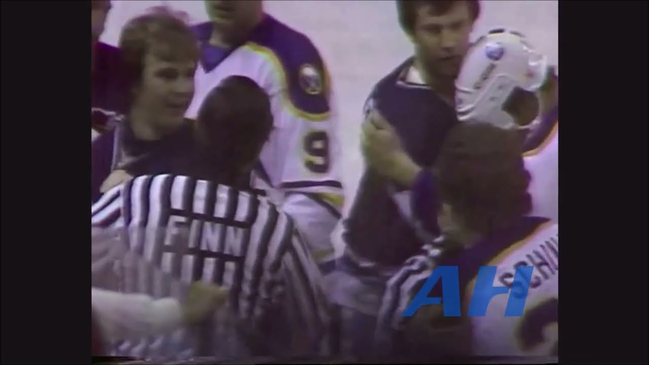 NHL Apr. 14, 1979 Buffalo Sabres v Pittsburgh Penguins (R) Dave Schultz v Randy Carlyle (R)