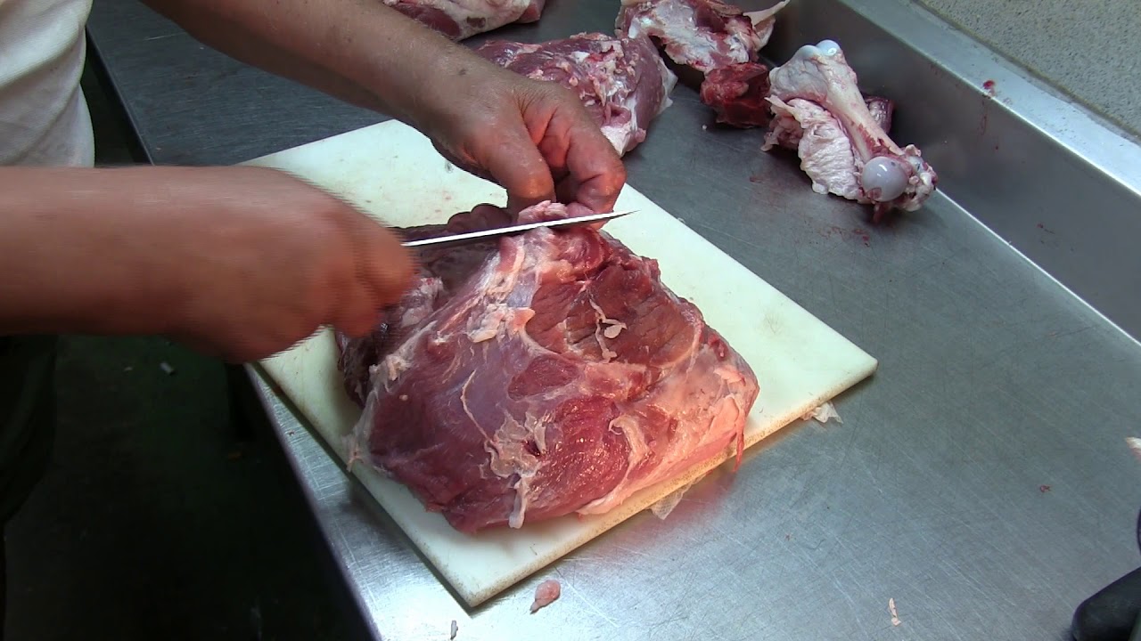 #145.    Cut. Ham in pieces  rollschinken and schinkenspeck