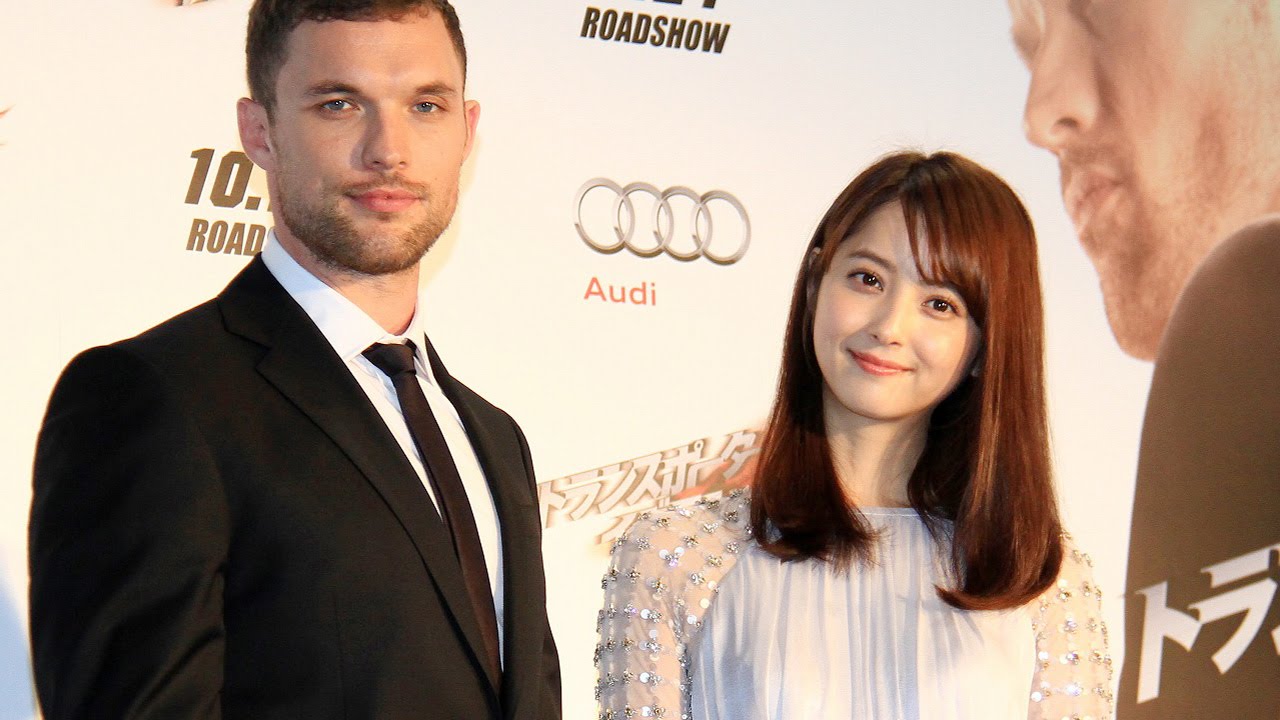 佐々木希、白いロングドレスで初来日俳優と登場！映画「トランスポーター イグニション」イベント1　#Nozomi Sasaki　#Ed Skrein