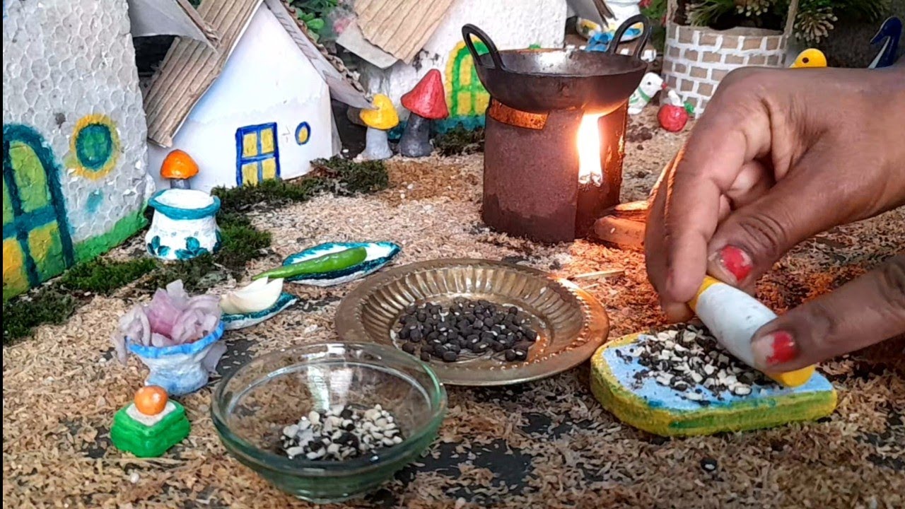 Mini kitchen , Kali Urad Dal Recipe | Dhaba style kali dal | Aasaan tarike se banayein swadisht dal