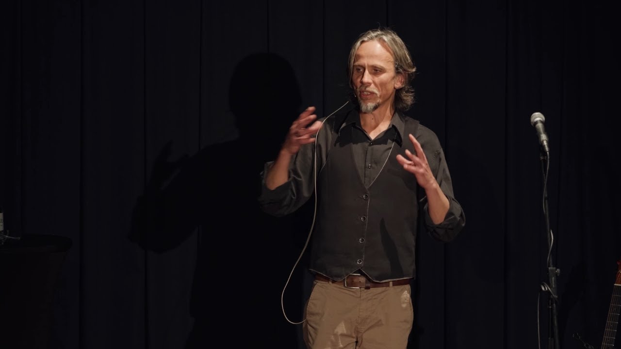 How a songwriter uses live looping | Wayne Davies | TEDxAlbury