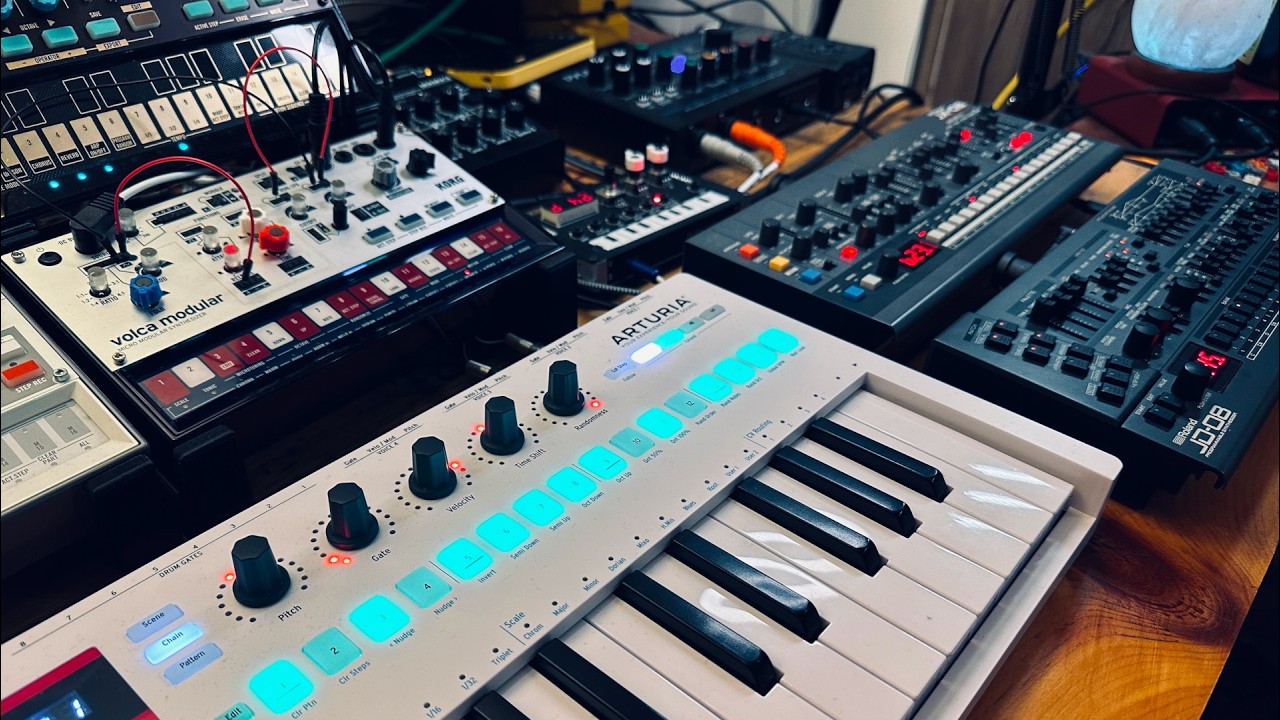 Korg Volca Bass, Roland JX-08, JD-08, Arturia Keystep Pro / Gold - Rando Jams #1