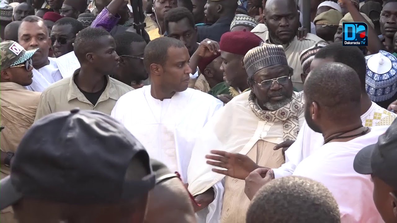 Léona Niassène L’émouvent message et prières des khalifes de médina Baye et léona Niasséne