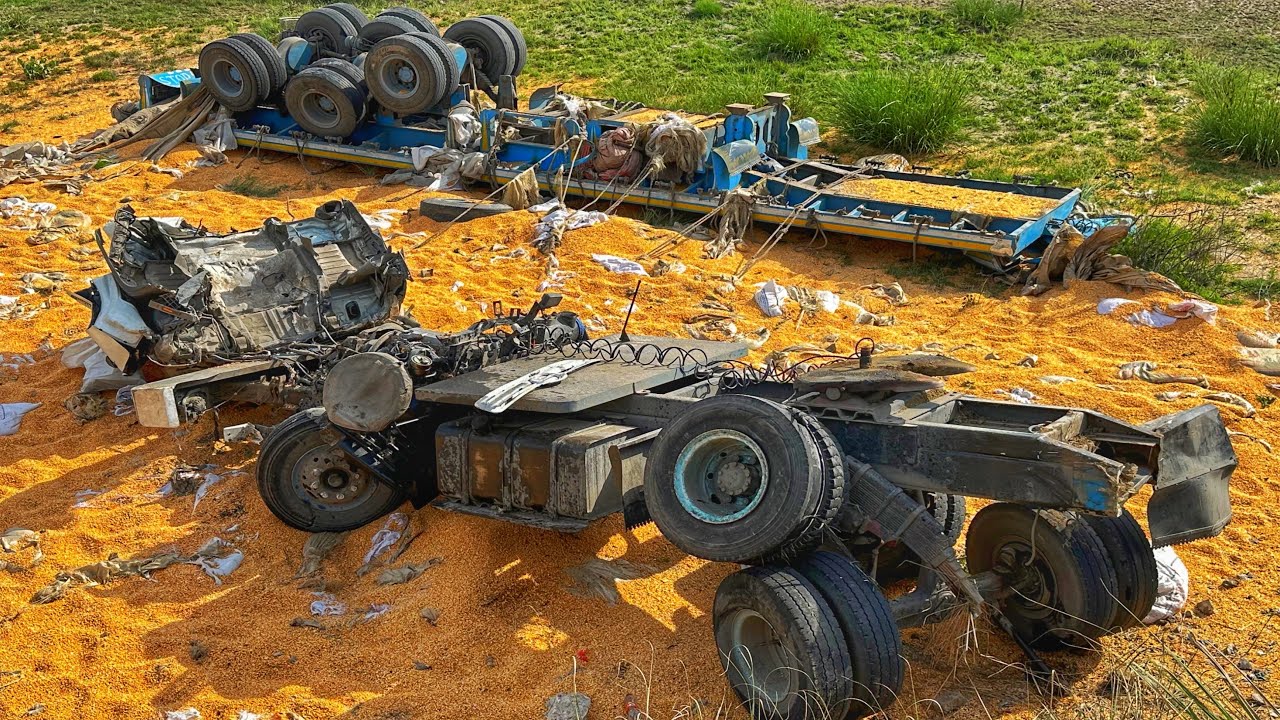 Full Restoration Top Videos Of Road Accident | Repairing Process Of Pakistani Trucks Accident