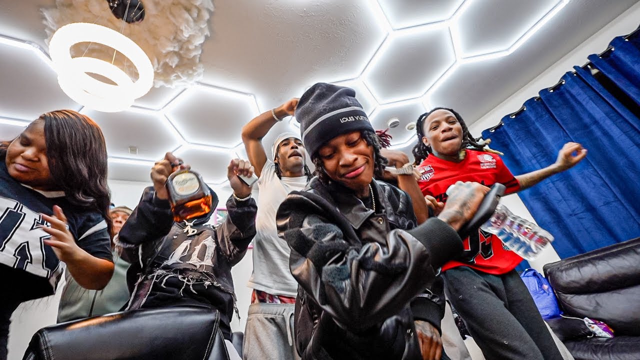 FOE First Time Pulling Up To The Influencer City House..
