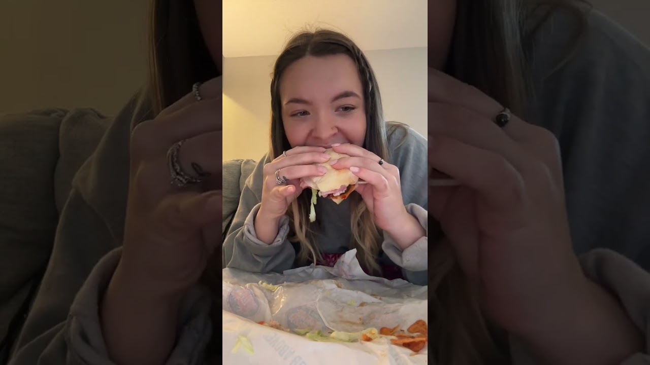 I loveeeeee time off 😂🙃 #eatwithkayla #jerseymikessubs #suborder #eatlunchwithme