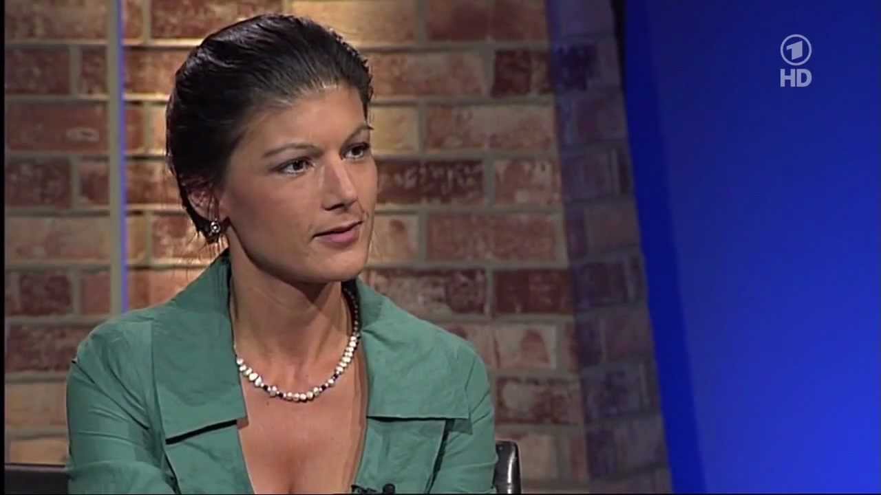 Sahra Wagenknecht bei Pelzig hält sich