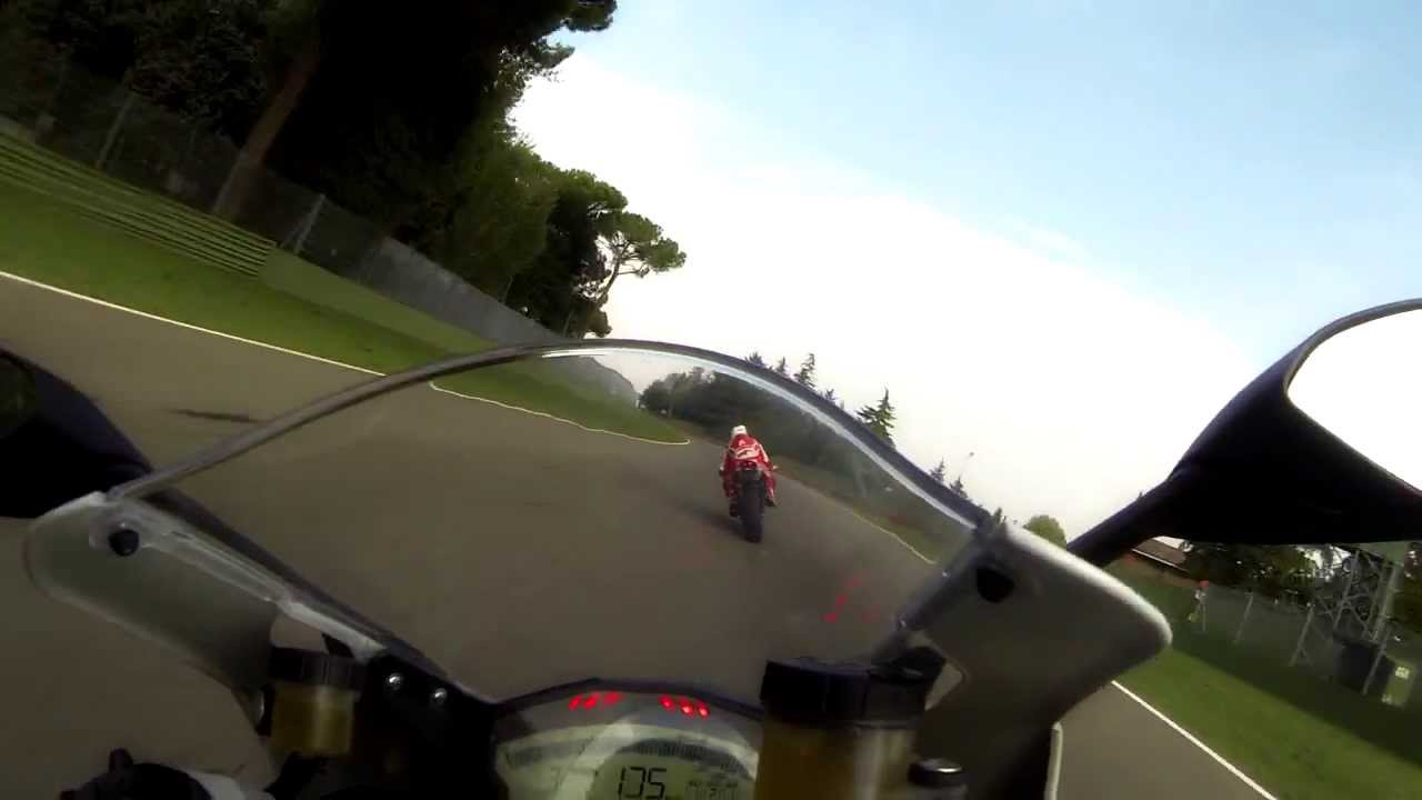 Ducati 899 Panigale - Il test di GPOne.com sul circuito di Imola