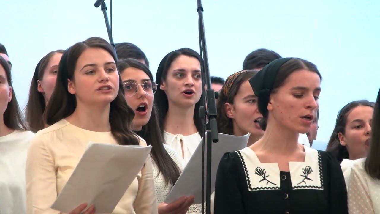 Grupul Coral Reunit...Tu suflete ce-n păcat rătăceşti vino la Isus