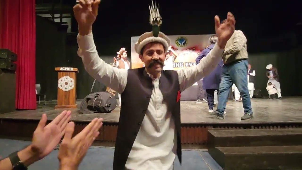  اے دنیا ئے دُون تُو مہ فان دوسان ۔ a duniya e doon tu ma phan dosan
