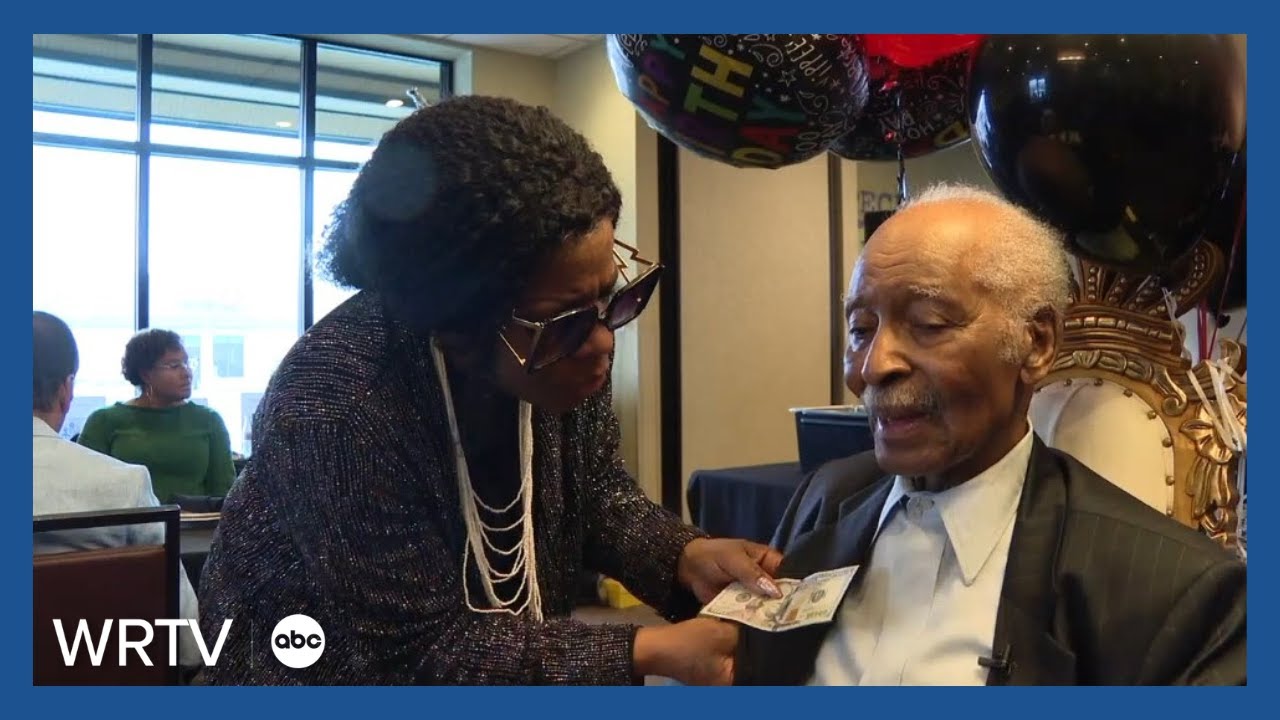 Indianapolis World War II vet celebrates 100th birthday