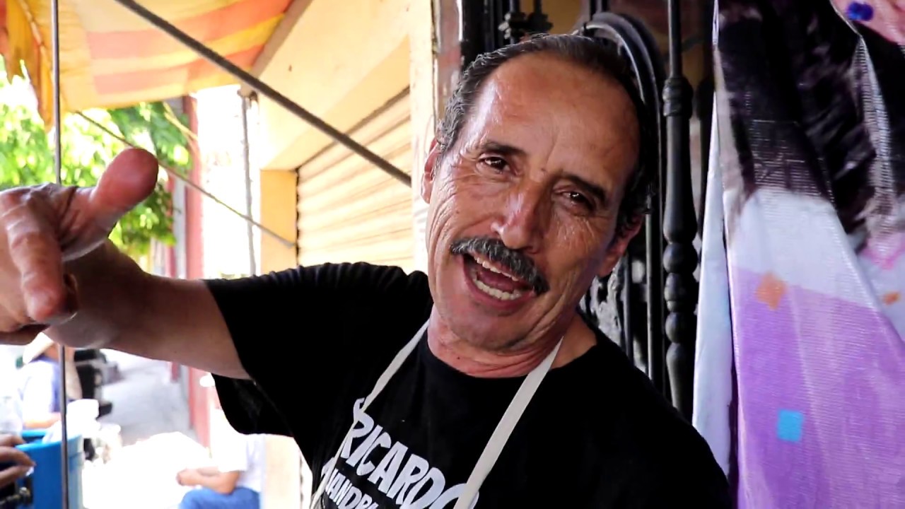 Javier Tripas Caras de Sahuayo el taquero más bocón primo, Cotidiano399