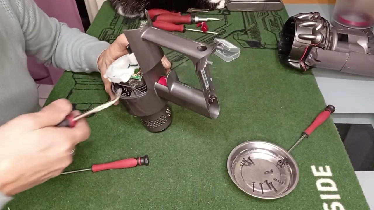 Suite et fin Dyson ne démarre plus  Enfin une explication claire et détaillée