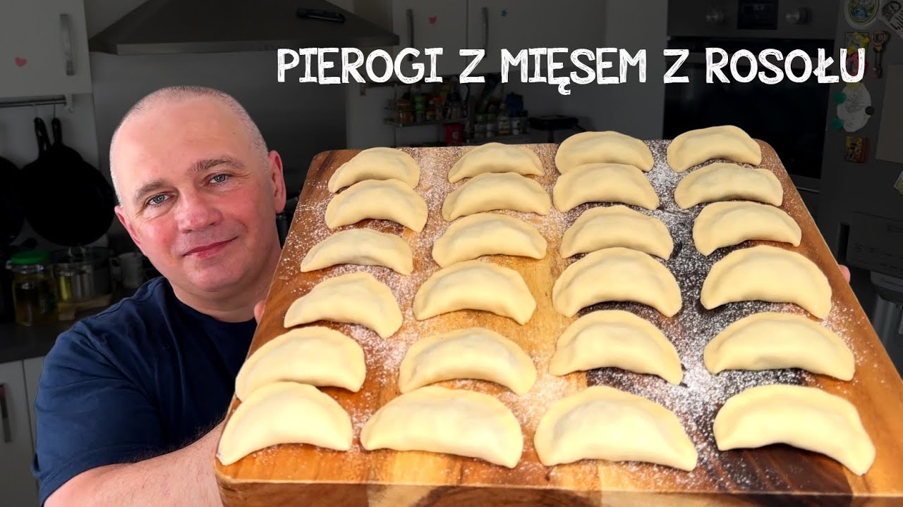 Pierogi z mięsem z rosołu. Jak zrobić idealnie miękkie ciasto!