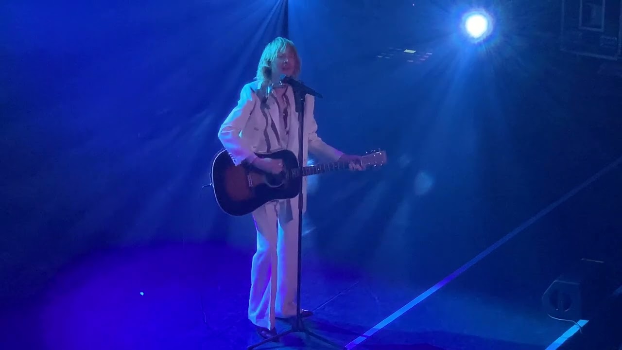 Beck Full Performance live @ Paris - Olympia - 28/06/2022
