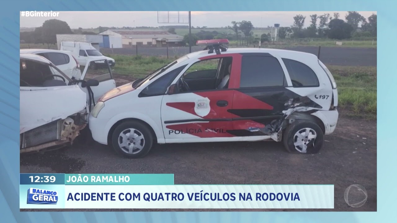 João Ramalho: acidente com quatro veículos na rodovia