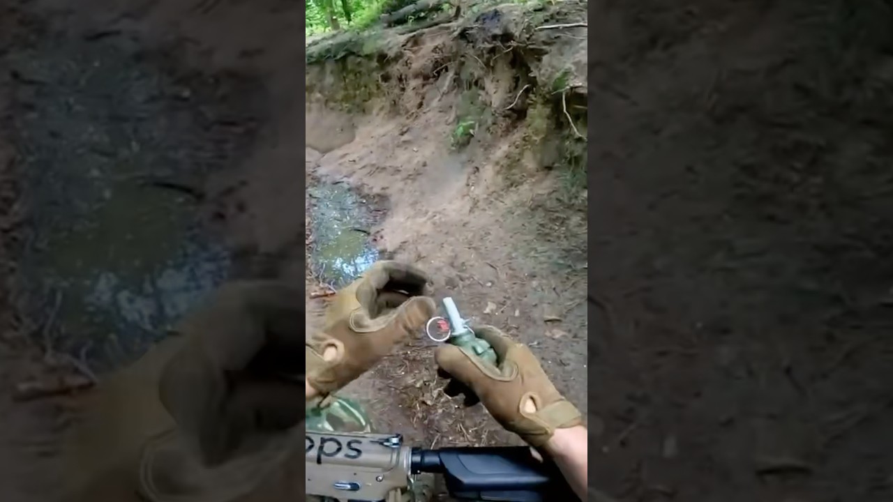 F1 Grenade Pyrosoft #shortvideo #airsoft #airsoftgame #pirosoft #pyrosoft #airsoftgameplay