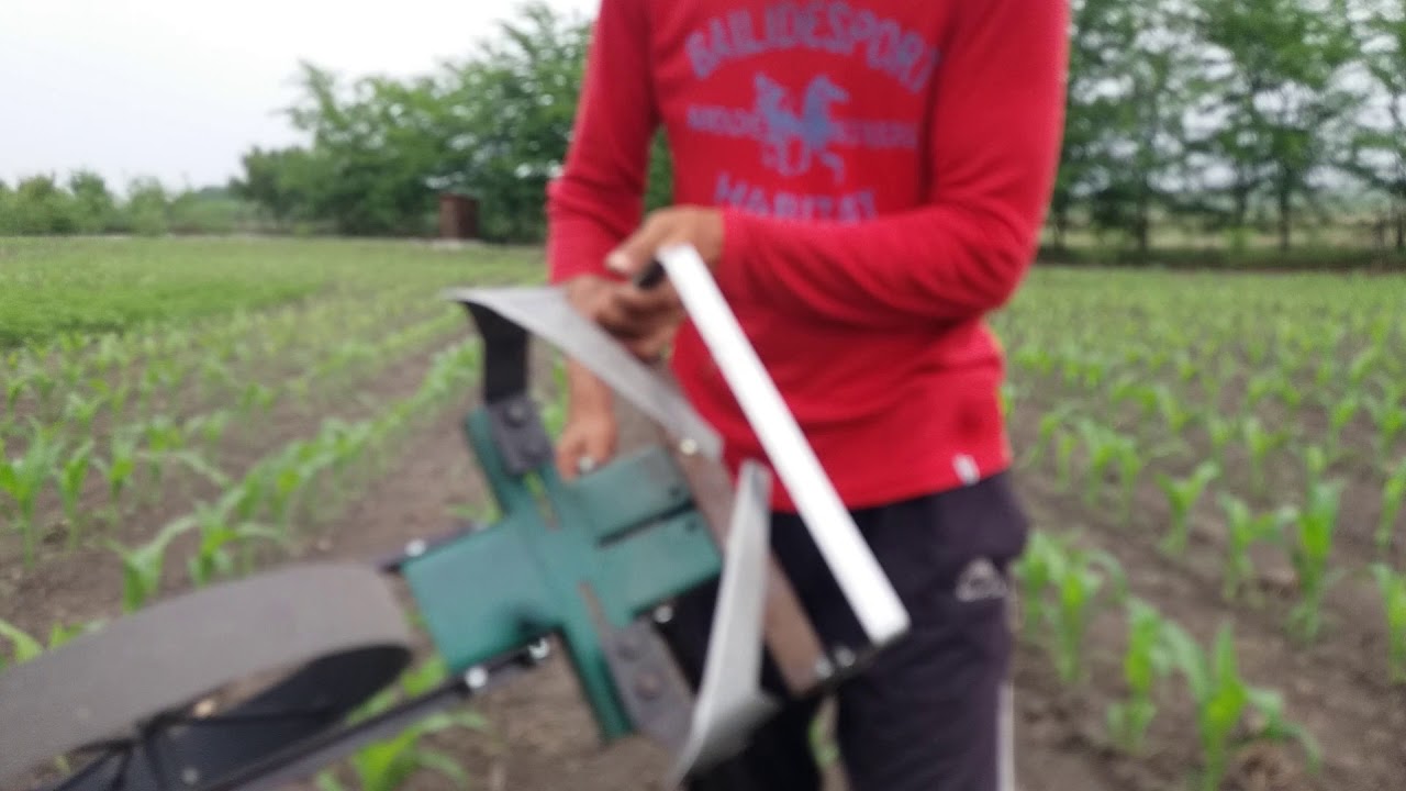Cea mai buna si ieficienta unealta pentru porumb si gradinarit in general...