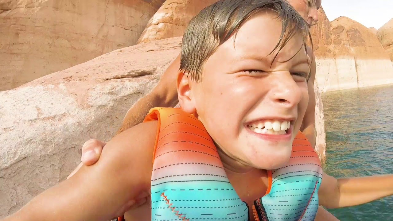 Surfing monster wave - Lake Powell boating with Bingham Family