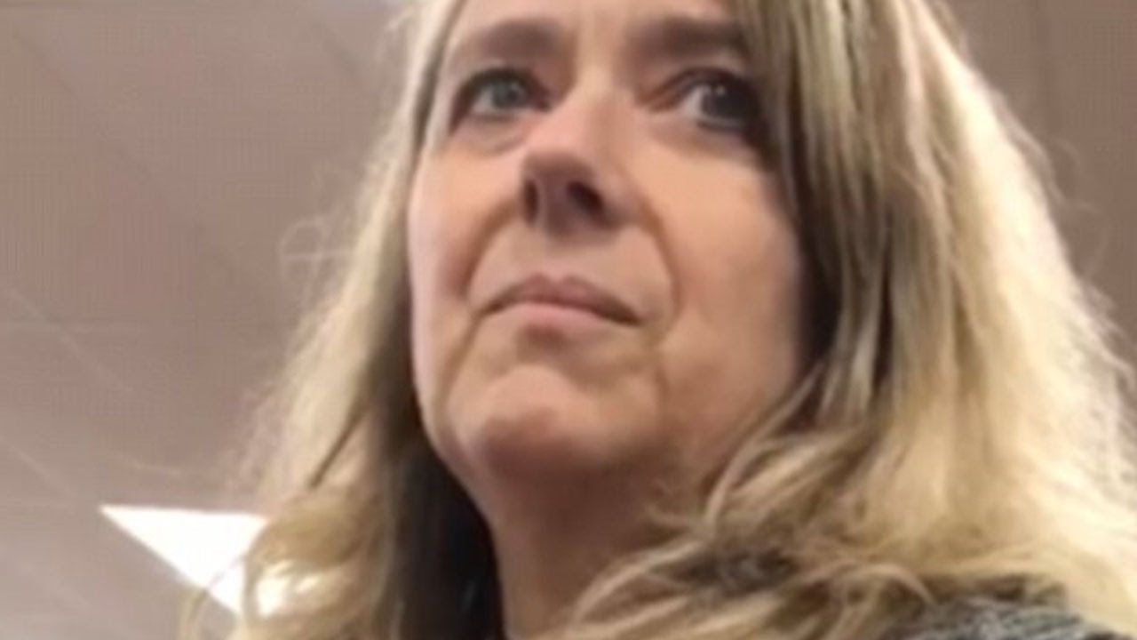 Woman Goes On Anti-Muslim Rant At Trader Joe's (VIDEO)