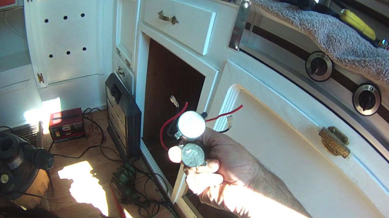 1970 Cardinal Deluxe Floor Fix