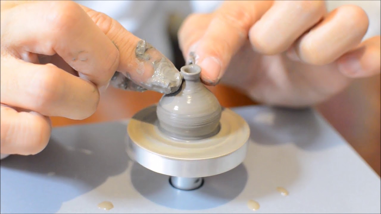 【陶芸】ゆびろくろで壺作り　Mini Pottery wheel